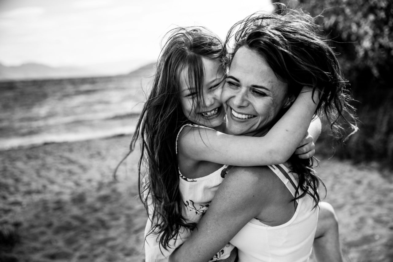 Victoria BC Family Photographer | mother and daughter at the beach departure bay